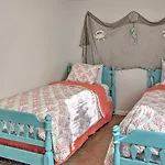 Pcb Family Home With Pool Access, 1 Mile To Beach!